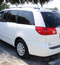 toyota sienna 2010 white van le 7 passenger gasoline 6 cylinders front wheel drive automatic 34474