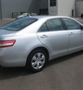toyota camry 2009 white sedan camry gasoline 4 cylinders front wheel drive 5 speed manual 55448