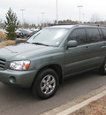 toyota highlander 2004 green suv awd gasoline 6 cylinders all whee drive automatic 55448