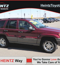 jeep grand cherokee 2002 dk  red suv laredo 4wd gasoline 6 cylinders 4 wheel drive automatic with overdrive 56001