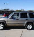 jeep liberty 2007 gold suv gasoline 6 cylinders rear wheel drive automatic with overdrive 76087