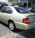 nissan altima 1998 gold sedan gxe gasoline 4 cylinders front wheel drive automatic 94063
