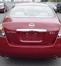 nissan altima 2008 dk  red sedan 2 5 s gasoline 4 cylinders front wheel drive cont  variable trans  06019