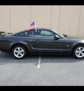 ford mustang 2008 gray coupe gt premium gasoline 8 cylinders rear wheel drive 07012