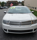 lincoln mkz 2009 white sedan awd,moon,chrome gasoline 6 cylinders all whee drive automatic 07012