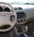 nissan altima 2002 beige sedan 2 5 sl gasoline 4 cylinders front wheel drive automatic 07730