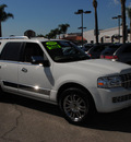 lincoln navigator 2008 white suv gasoline 8 cylinders rear wheel drive automatic 91010