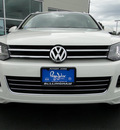 volkswagen touareg 2012 white suv tdi lux diesel 6 cylinders all whee drive automatic 98226