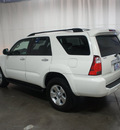 toyota 4runner 2006 white suv sr5 gasoline 6 cylinders rear wheel drive automatic 76108
