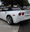 chevrolet corvette 2006 white gasoline 8 cylinders rear wheel drive shiftable automatic 27616