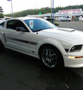 ford mustang 2007 white coupe gt gasoline 8 cylinders rear wheel drive 5 speed manual 98032