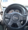 jeep liberty 2005 silver suv sport flex fuel 6 cylinders rear wheel drive automatic 28557