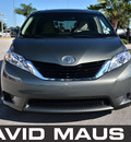 toyota sienna 2011 green van le gasoline 6 cylinders front wheel drive automatic 32771