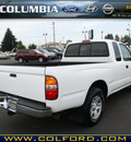 toyota tacoma 2001 white gasoline 4 cylinders dohc rear wheel drive automatic 98632
