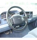 ford f 250 super duty 1999 off white xlt gasoline v8 4 wheel drive automatic 98632