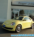 volkswagen beetle 2012 yellow hatchback 2 5 pzev gasoline 5 cylinders front wheel drive automatic 98226