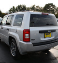 jeep patriot 2009 silver suv sport gasoline 4 cylinders 2 wheel drive automatic 07730