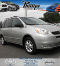 toyota sienna 2005 silver van 7 passenger gasoline 6 cylinders all whee drive automatic 34788