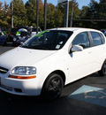 chevrolet aveo 2007 white hatchback aveo5 special value gasoline 4 cylinders front wheel drive 5 speed manual 07701