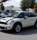 mini cooper 2011 off white hatchback s gasoline 4 cylinders front wheel drive shiftable automatic 27511