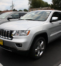 jeep grand cherokee 2012 silver suv overland gasoline 8 cylinders 4 wheel drive automatic 07730