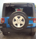 jeep wrangler unlimited 2011 blue suv sport gasoline 6 cylinders 4 wheel drive automatic 33157