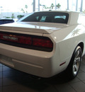 dodge challenger 2011 white coupe r t gasoline 8 cylinders rear wheel drive 6 speed manual 33157