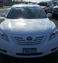 toyota camry 2007 white sedan le gasoline 4 cylinders front wheel drive automatic 55811