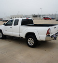 toyota tacoma 2010 white prerunner gasoline 4 cylinders 2 wheel drive 5 speed manual 76108