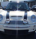 mini cooper 2004 white hatchback s gasoline 4 cylinders front wheel drive 6 speed manual 28557
