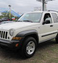 jeep liberty 2007 white suv sport gasoline 6 cylinders 4 wheel drive automatic 77379