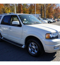 ford expedition 2006 white suv limited gasoline 8 cylinders 4 wheel drive automatic 08812
