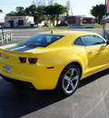 chevrolet camaro 2011 yellow coupe ss gasoline 8 cylinders rear wheel drive 6 speed manual 33021