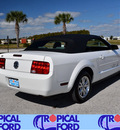 ford mustang 2007 white gasoline 6 cylinders rear wheel drive automatic 32837