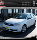 ford focus 2010 white sedan se gasoline 4 cylinders front wheel drive automatic with overdrive 07735