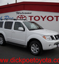 nissan pathfinder 2011 white suv gasoline 6 cylinders 4 wheel drive automatic 79925