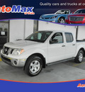 nissan frontier 2010 white se v6 gasoline 6 cylinders 4 wheel drive automatic 34474