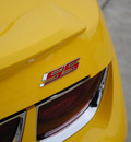 chevrolet camaro 2010 yellow coupe ss gasoline 8 cylinders rear wheel drive automatic 76087