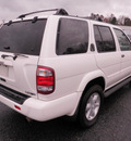 nissan pathfinder 2001 white suv le gasoline 6 cylinders rear wheel drive automatic 28217