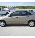 ford focus 2004 beige sedan se gasoline 4 cylinders front wheel drive automatic 77388