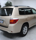 toyota highlander 2010 tan suv gasoline 6 cylinders front wheel drive automatic 91731