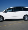 toyota sienna 2008 white van le 8 passenger gasoline 6 cylinders front wheel drive automatic 90241