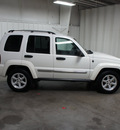 jeep liberty 2007 white suv limited gasoline 6 cylinders rear wheel drive automatic with overdrive 76108