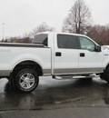 ford f 150 2005 white pickup truck supercrew xlt 4x4 8 cylinders 4 wheel drive automatic 55124