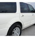 ford expedition 2008 white suv limited gasoline 8 cylinders 2 wheel drive automatic 77388