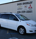 toyota sienna 2006 off white van le gasoline 6 cylinders front wheel drive automatic 27215