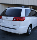 toyota sienna 2006 off white van le gasoline 6 cylinders front wheel drive automatic 27215