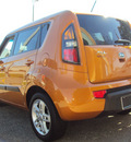 kia soul 2011 orange hatchback gasoline 4 cylinders front wheel drive automatic 32901
