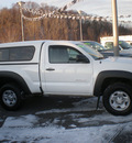 toyota tacoma 2009 white gasoline 4 cylinders 4 wheel drive 5 speed manual 13502