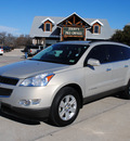 chevrolet traverse 2009 gold suv lt gasoline 6 cylinders front wheel drive automatic 76087